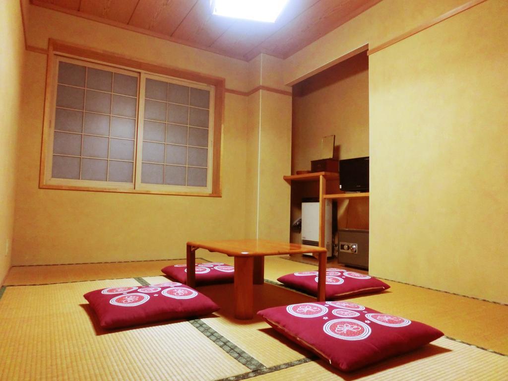 Oyado Uemasa Hotel Nozawaonsen Kamer foto